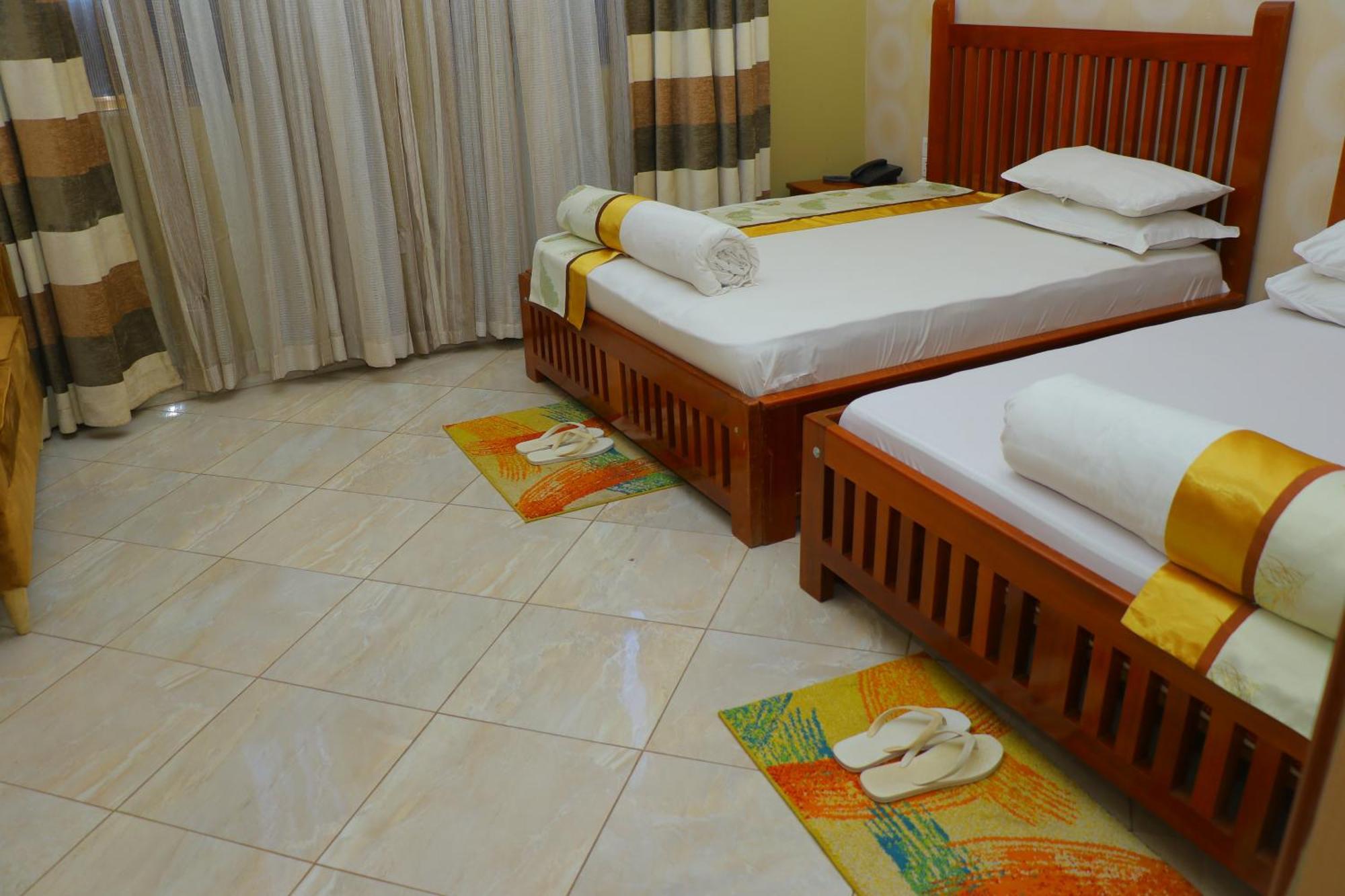 Lush Garden Hotel Arusha Esterno foto